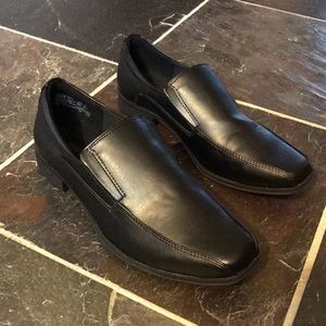 Boys dress shoes